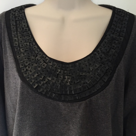 Flats & Heels pullover knit top with beaded neck - Picture 2 of 5